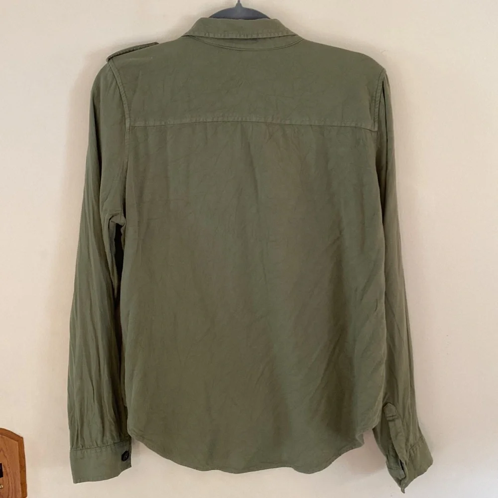 Mudd Button Up Top - Picture 3 of 10